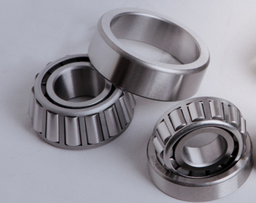 7類(lèi)圓錐滾子軸承(cheng)-YP-3011-100×170×47-鷹牌軸承