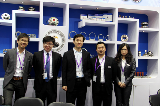 上海(hai)國際汽配展(zhan)之行——見證鷹(ying)牌人